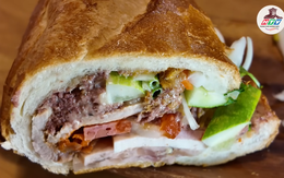 Bánh mì Huynh Hoa: Ổ bánh mì đắt đỏ bậc nhất TP có gì?