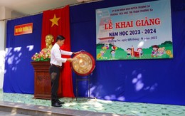 Khai giảng năm học mới ở huyện đảo Trường Sa