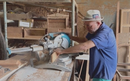 Nghề thủ công sản xuất hộp trữ xì gà ở Cuba