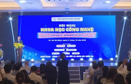 Ứng dụng công nghệ và chuyển đổi số trong 
khám chữa bệnh