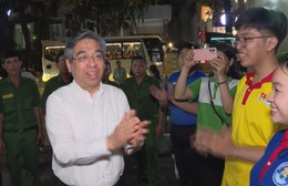 Lãnh đạo TP. Hồ Chí Minh thăm, động viên tình nguyện viên