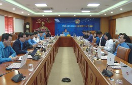 Hội nghị Đoàn Chủ tịch Tổng Liên đoàn Lao động Việt Nam lần thứ 15