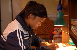 Bảo Ngọc: Ước mơ duy nhất là mua cho bà một bộ quần áo mới