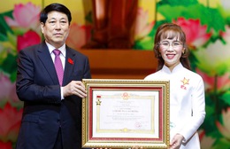 Tiến sĩ Nguyễn Thị Phương Thảo nhận danh hiệu Anh hùng Lao động