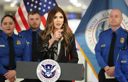 Mỹ mở rộng lệnh cấm nhập cảnh lên hơn 30 quốc gia