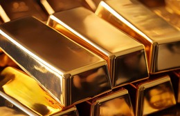 Thị trường ngày 7/12/2025: Vàng lao dốc, dầu tăng tuần thứ hai liên tiếp