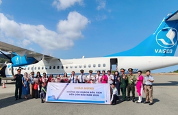 Vietnam Airlines đồng loạt chào đón những hành khách đầu tiên năm 2026