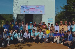 Trao tặng “Ngôi nhà Khăn quàng đỏ” cho đội viên có hoàn cảnh khó khăn tại Lâm Đồng