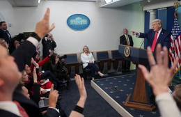 Bất đồng về Greenland, EU tạm ngừng các thỏa thuận thương mại với Mỹ