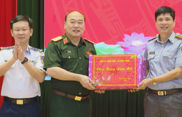 Trung tướng Lê Quang Đạo kiểm tra, chúc Tết Bộ Tư lệnh Vùng Cảnh sát biển 3