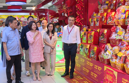 TP. Hồ Chí Minh: Nguồn cung hàng Tết Bính Ngọ tăng mạnh, nhiều mặt hàng giảm giá