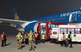 Máy bay Vietnam Airlines hạ cánh khẩn cấp tại Ấn Độ cấp cứu khách