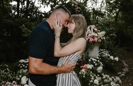 Taylor Swift được cho là đã đốt 11 xe tải đồ trang trí đám cưới