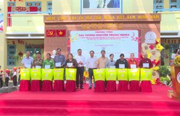 Trao 500 phần quà Tết cho hộ khó khăn tại phường Cát Lái