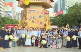 TP. Hồ Chí Minh: Rộn ràng khí thế đón đoàn khách quốc tế xông đất đầu Xuân Bính Ngọ