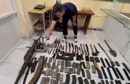 Khởi tố đối tượng tàng trữ, mua bán trái phép vũ khí quân dụng tại TP. Hồ Chí Minh