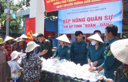 Bếp hồng quân sự: Ấm áp tình quân dân giữa lòng thành phố