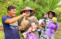 Khánh Hòa muốn đẩy mạnh du lịch nông nghiệp, du khách được cho cừu ăn, hái xoài