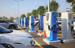 Chuyển dịch năng lượng: Rộng cửa cho ngành công nghiệp xe điện