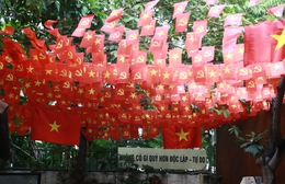 TP. Hồ Chí Minh rực rỡ sắc đỏ cờ hoa, tưng bừng không khí chào mừng đại lễ 30/4