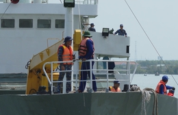 Xúc động ngày cán bộ, chiến sĩ Nhà giàn DK1 trở về đất liền