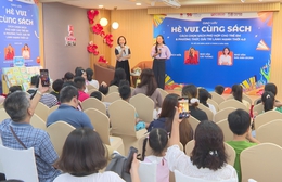 Truyền cảm hứng đọc sách cho trẻ qua chương trình "Hè vui cùng sách"