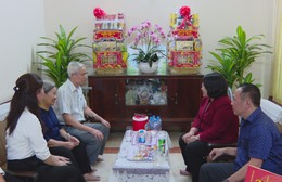 Lãnh đạo TP. Hồ Chí Minh thăm, tặng quà gia đình chính sách nhân kỷ niệm 79 năm Ngày Thương binh - Liệt sĩ