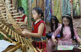 Lớp học hè âm nhạc dân tộc: Ươm mầm tình yêu giai điệu quê hương