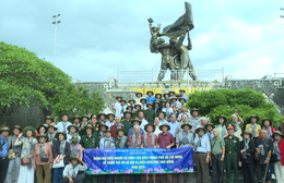 Người có công TP. Hồ Chí Minh về nguồn, tri ân tại Điện Biên