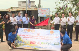 Thắp sáng tuyến đường tuần tra biên giới, góp phần nâng cao đời sống người dân