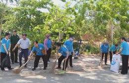 Tận tụy vì dân, vững lòng với Đảng