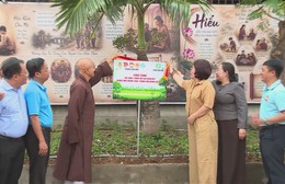 Biến điểm đen về rác thành "Vườn cây Đại đoàn kết"