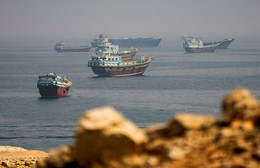 Mỹ phong tỏa hàng hải Iran: Buộc hơn 100 tàu chở hàng quay đầu