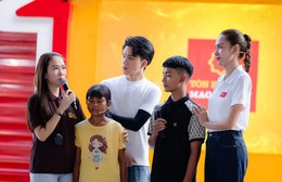 Lê Hoàng Phương về quê cùng Mái ấm gia đình Việt