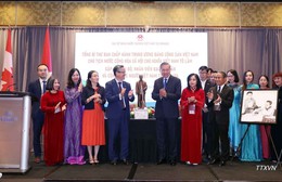Tổng Bí thư, Chủ tịch nước Tô Lâm gặp gỡ cán bộ, nhân viên Đại sứ quán và cộng đồng người Việt Nam tại Canada
