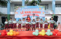 Rộn ràng ngày khai giảng đầu tiên của ngôi trường trên nền nghĩa trang Bình Hưng Hòa