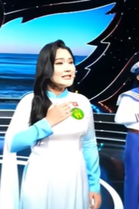 "Hơi thở" cải lương chạm đến trái tim khán giả tại Chuông vàng vọng cổ 2025