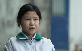 Mái ấm gia đình Việt: Xót xa cô bé không biết cha là ai, mẹ mắc bệnh tâm thần