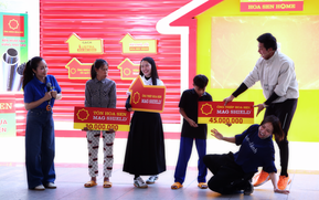 "Mái ấm gia đình Việt" tập 12 trao hơn 200 triệu đồng cho các em nhỏ