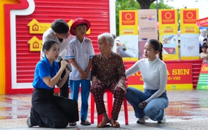 Mái ấm gia đình Việt - Tập 34: Cậu bé mồ côi và ước mơ làm đầu bếp, nấu một bữa ngon cho bà cố