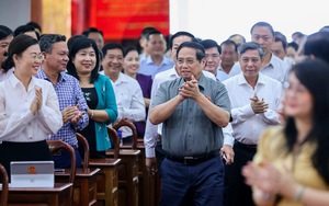 Thủ tướng: Mục tiêu tăng trưởng 2 con số những năm tới “không thể không làm”
