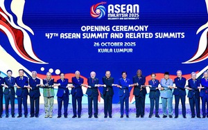 Thủ tướng dự khai mạc Hội nghị cấp cao ASEAN với 'dấu mốc lịch sử'