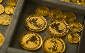 Vàng tiếp tục thu hút nhiều nhà đầu tư