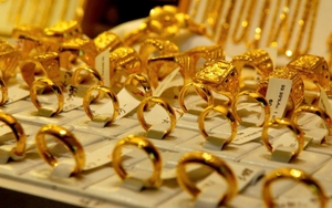 Giá vàng chiều 14/11: Lao dốc