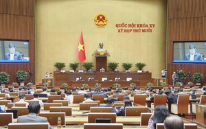 Siết chặt bán chéo bảo hiểm qua ngân hàng: Đại biểu Quốc hội yêu cầu tăng giám sát