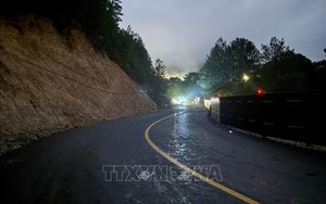 Thông tuyến đèo Mimosa sau 10 ngày đứt gãy giao thông