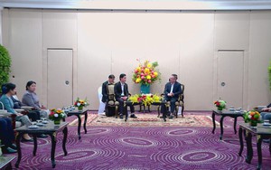 Lãnh đạo TP. Hồ Chí Minh tiếp xã giao Đoàn đại biểu cấp cao tỉnh Hủa-Phăn, Lào