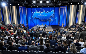 Ông Putin đối thoại trực tiếp với người dân Nga trong chương trình Tổng kết năm