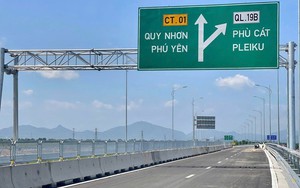 Thủ tướng đôn đốc chuẩn bị lễ khánh thành, khởi công các dự án, công trình chào mừng Đại hội XIV của Đảng