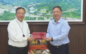 Lãnh đạo TP. Hồ Chí Minh thăm, chúc mừng Giáng sinh các cơ sở tôn giáo